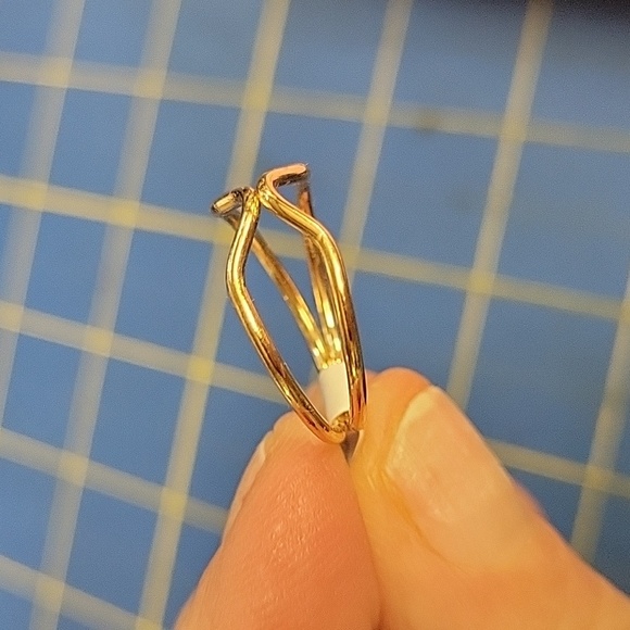 Gold Wire Design Ring Size 6.5 - Picture 2 of 4